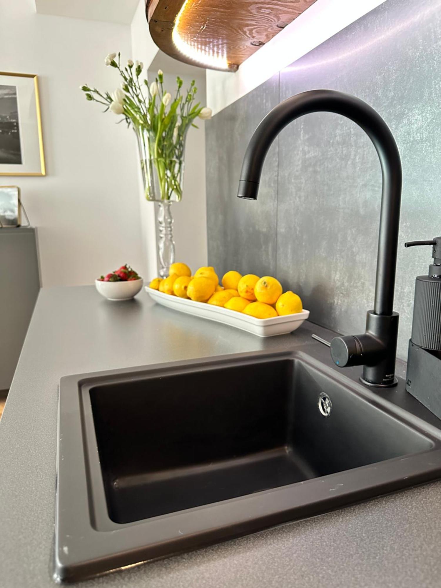 Main Square Apartments Sylvi Красков Екстериор снимка
