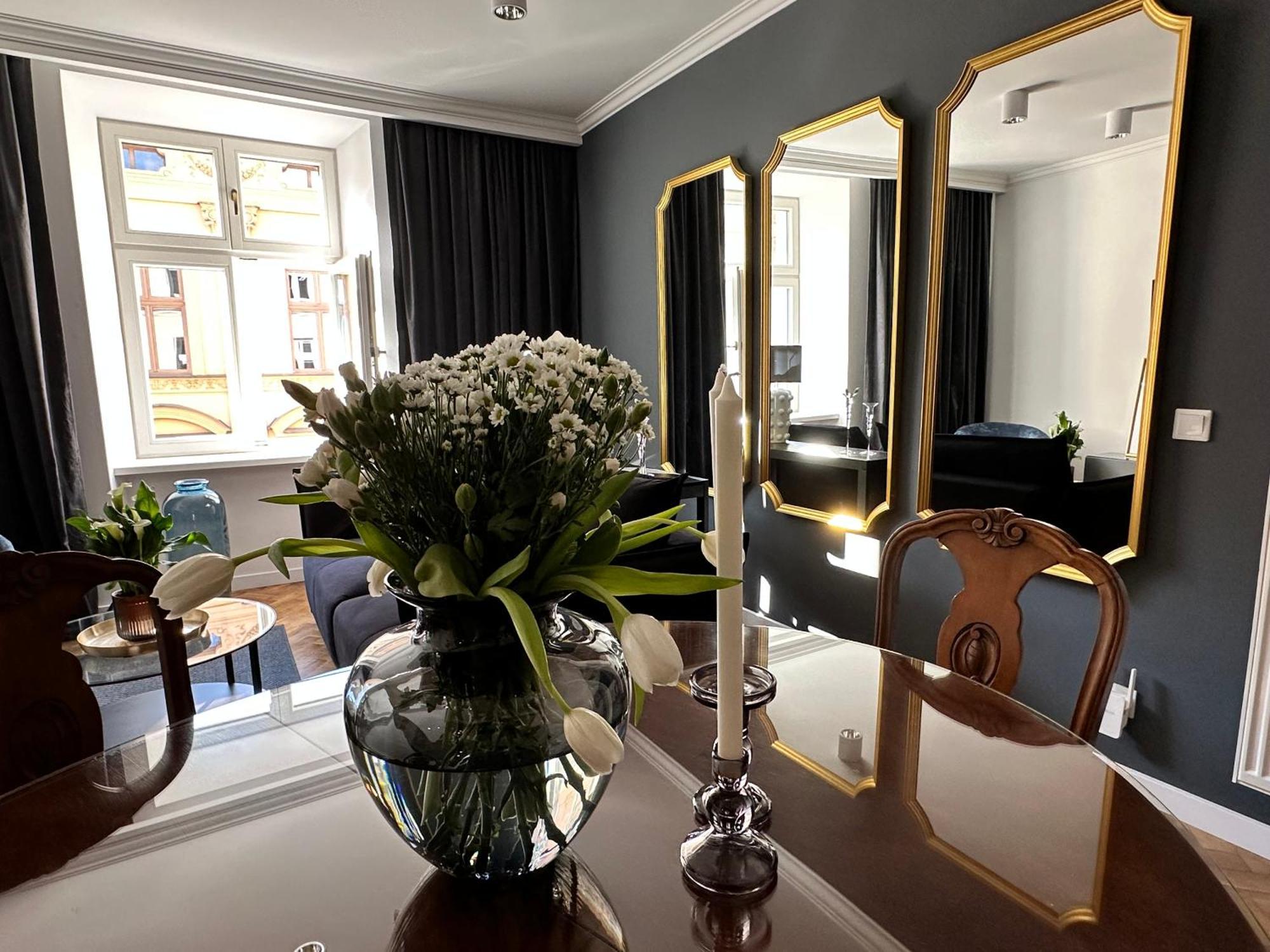 Main Square Apartments Sylvi Красков Екстериор снимка